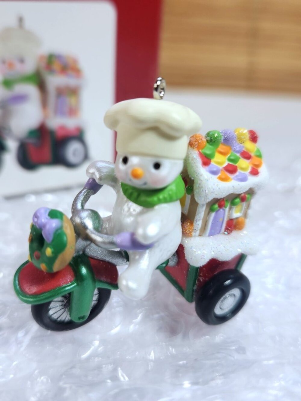 2020 Hallmark Keepsake Cupcake Delivery Ornament Holiday Parade Snowman In Box